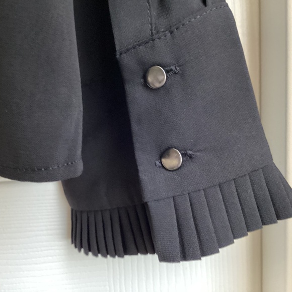 Calvin Klein XL, black long sleeve blouse, excellent cond., ruffle collar/sleeve - Picture 6 of 7